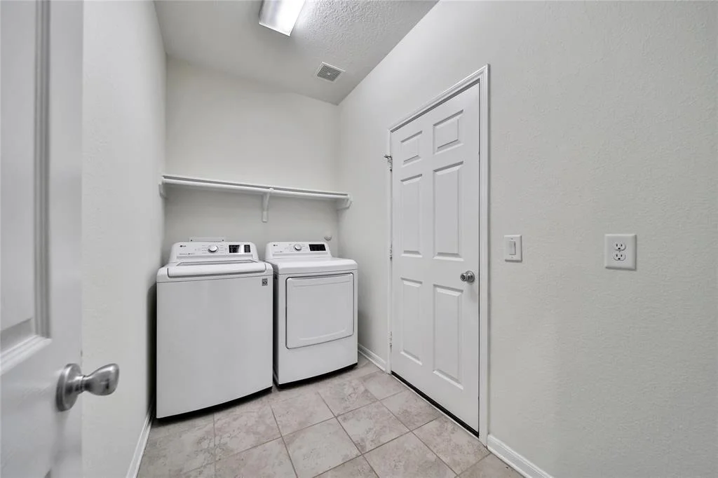 Photo of 2031 Parnevik Place