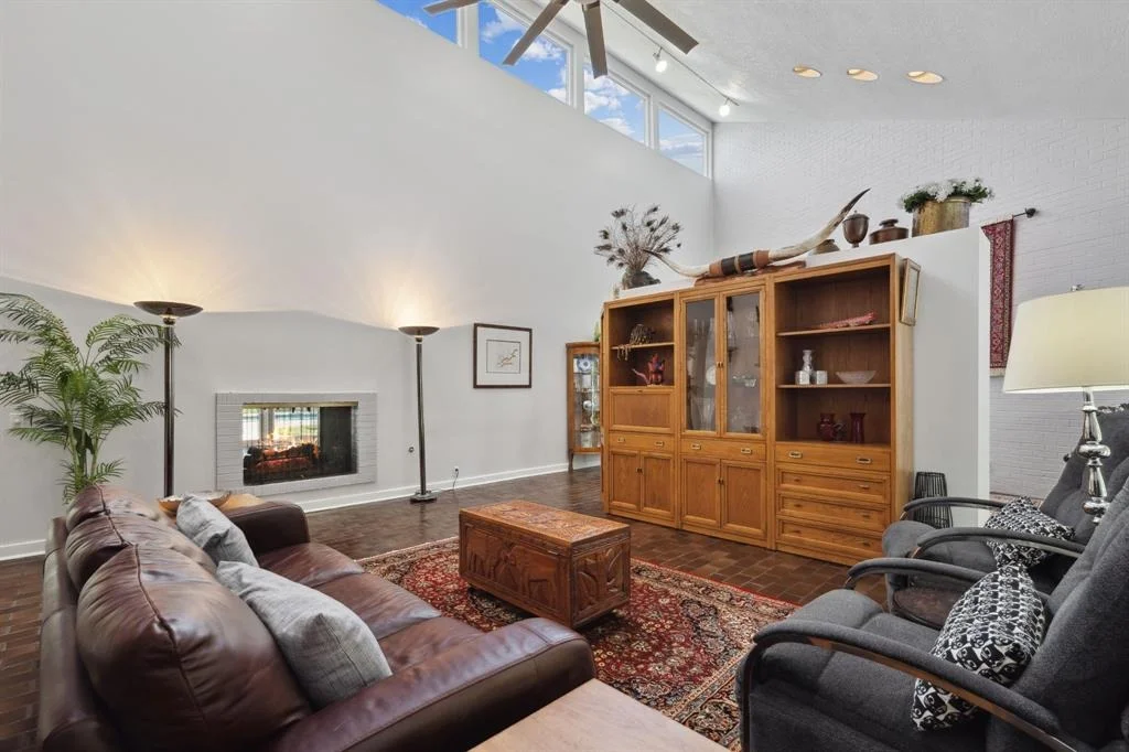 Photo of 10318 Pine Forest Road