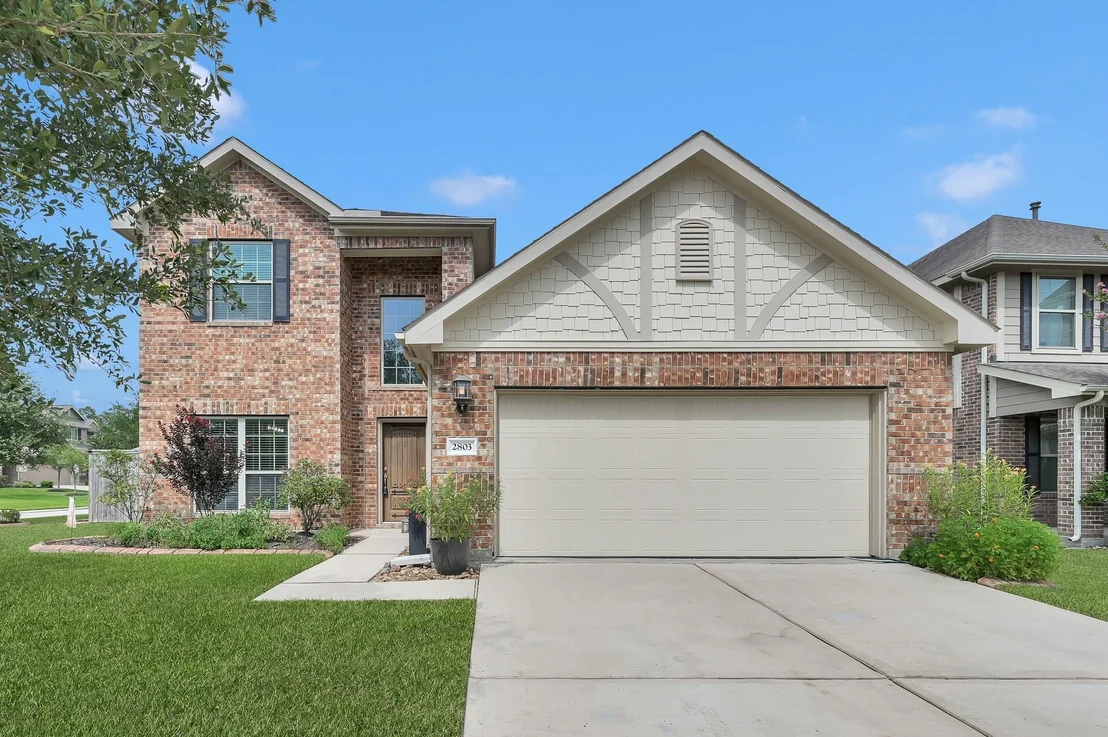 Photo of 2803 Ridgecliff Court