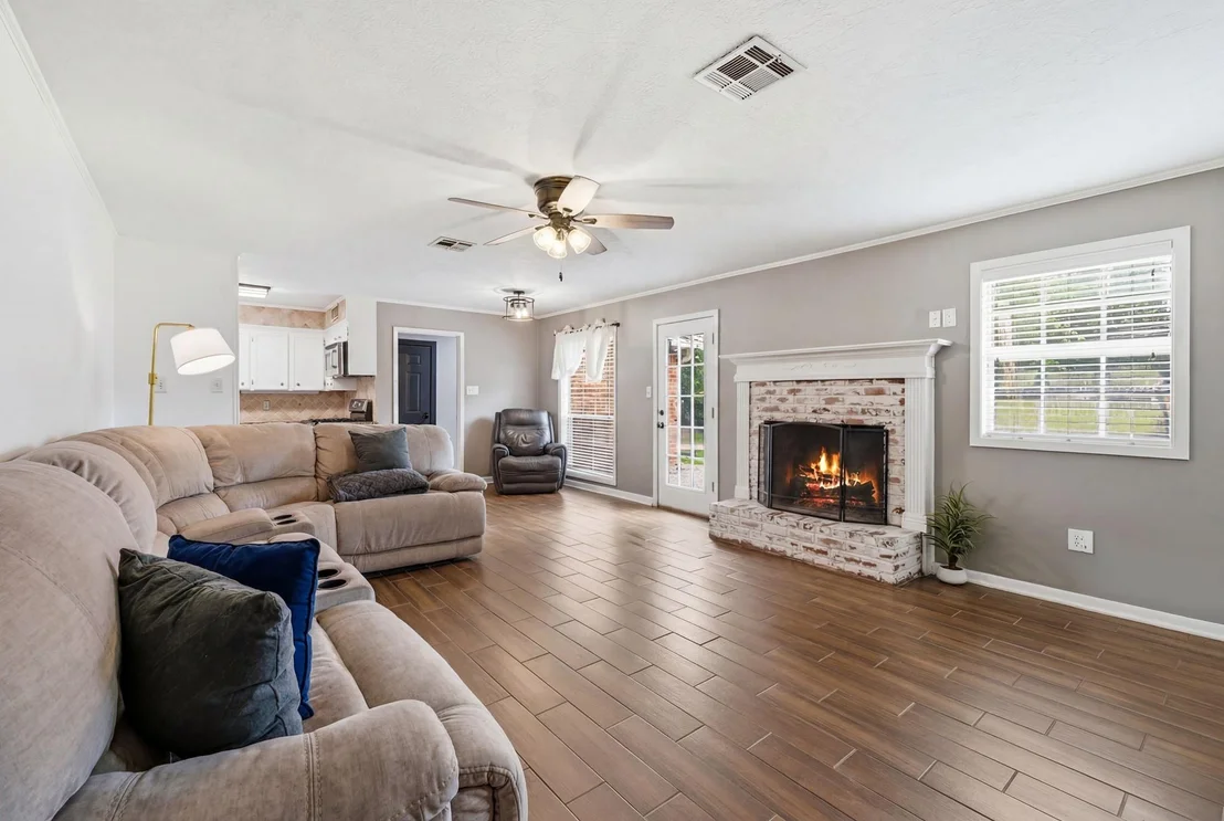 Photo of 3501 Tanglewood Drive