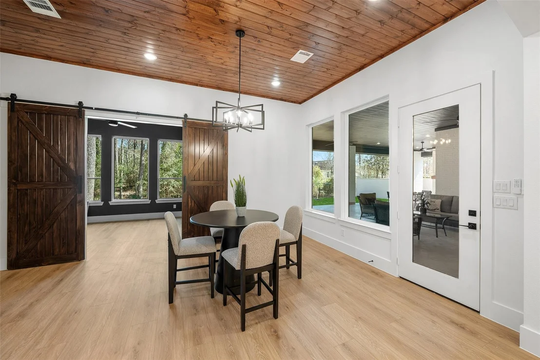 Photo of 258 Pinerock Lane