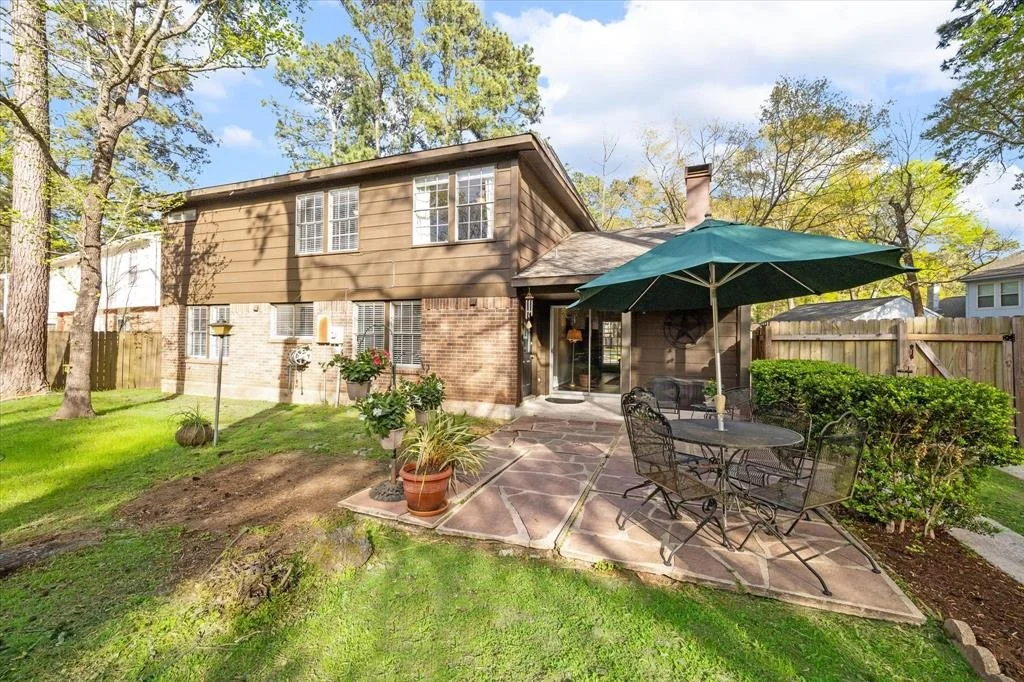 Photo of 33 Hickory Oak Drive