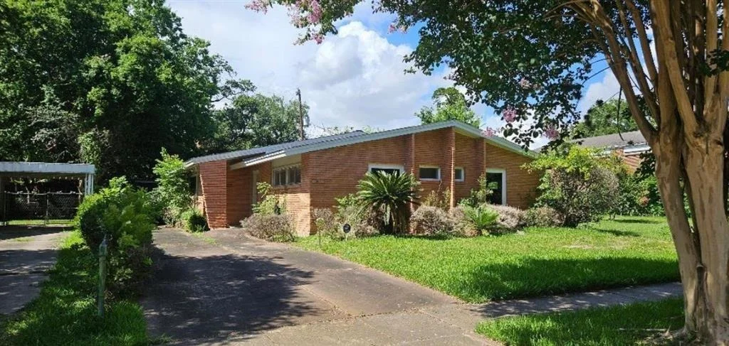 Photo of 2018 Southgate Boulevard