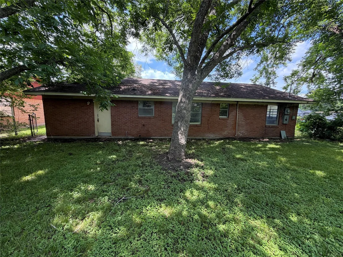 Photo of 5230 Greylog Drive