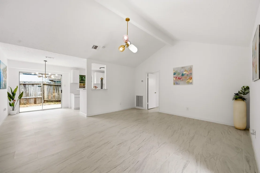 Photo of 7310 Londres Drive