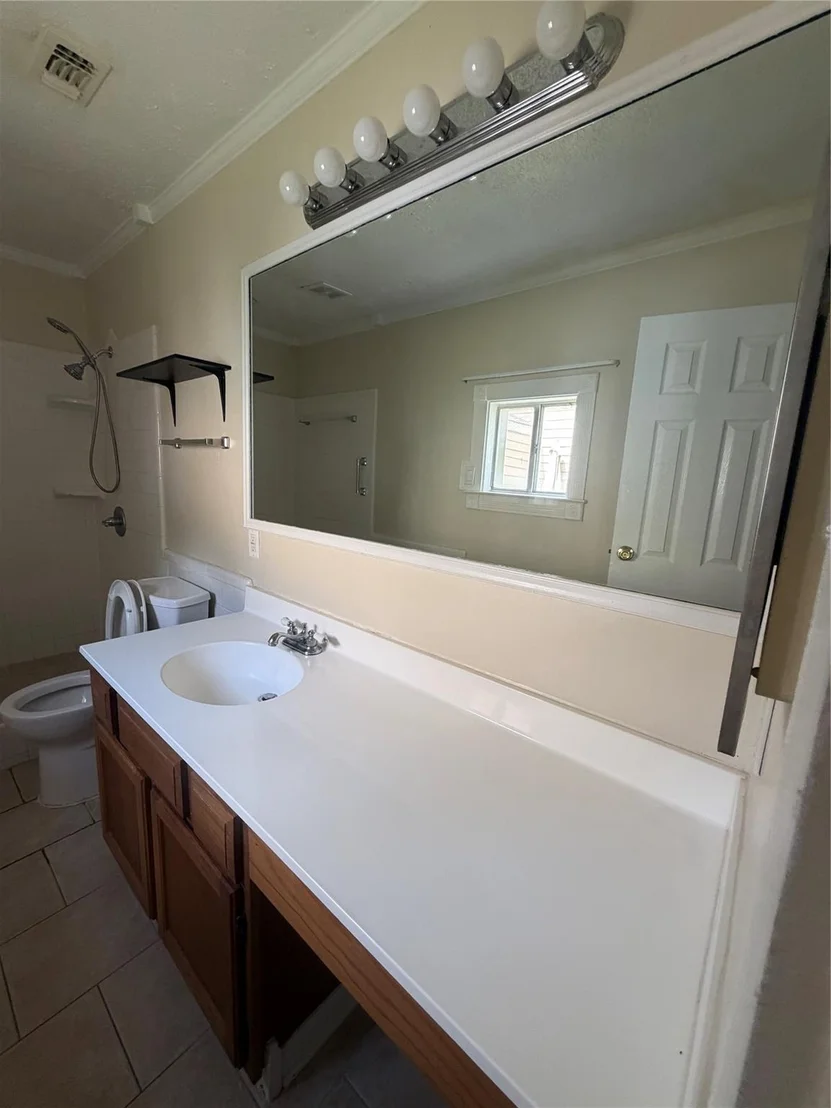 Photo of 13310 Robinglen Drive