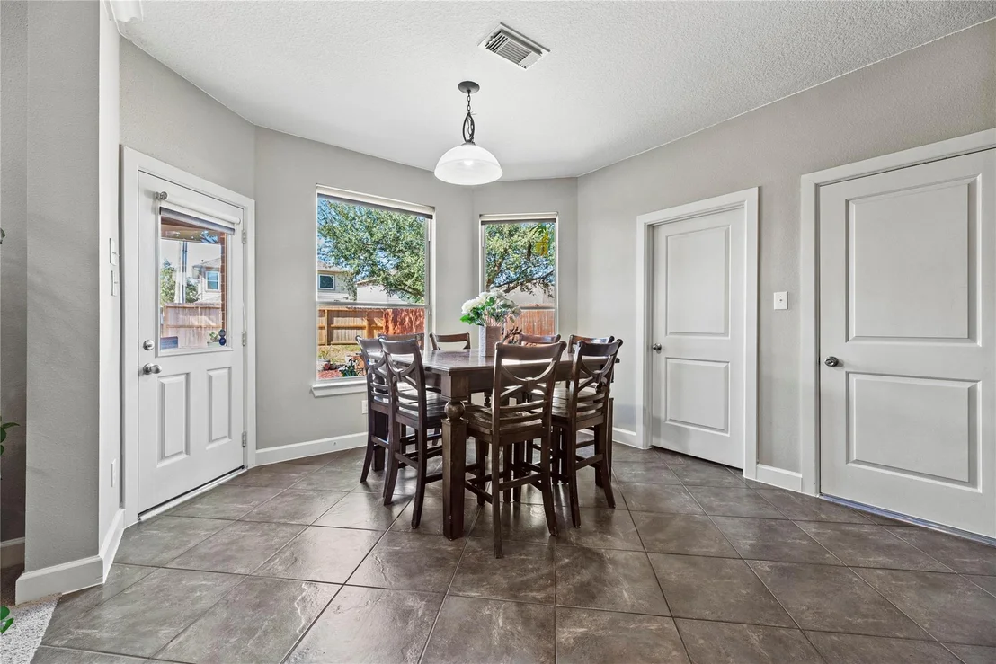Photo of 6026 Emberwood Falls Drive