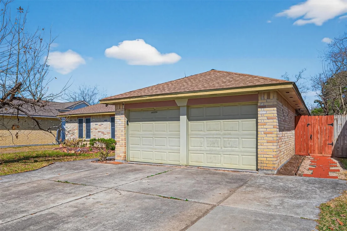 Photo of 4726 Whispering Rock Lane
