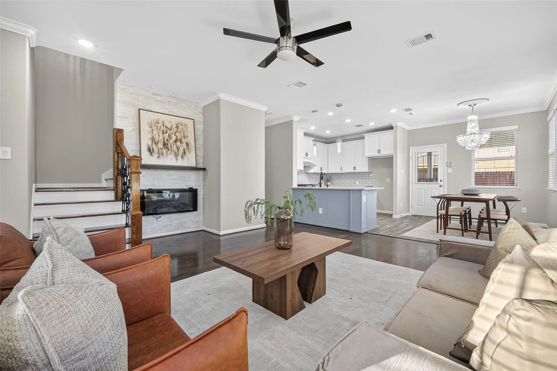 Photo of 2115 Weathersfield Trace Circle