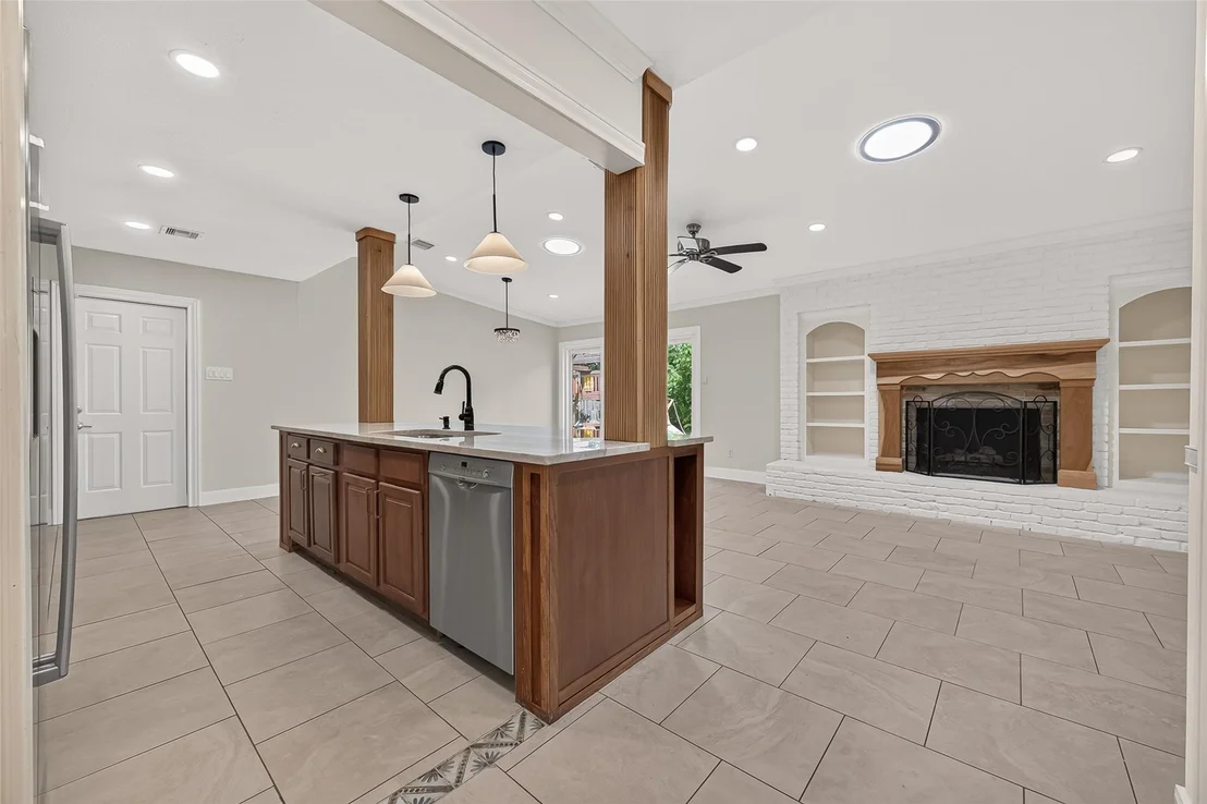 Photo of 11126 Cedarhurst Drive