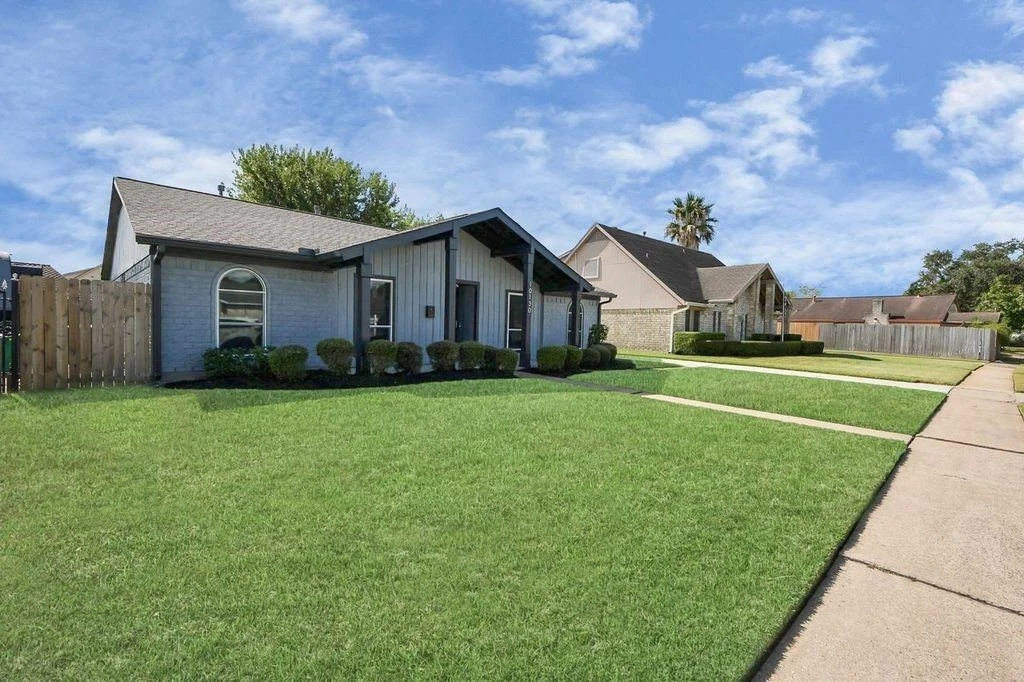 Photo of 10130 Sagerock Drive