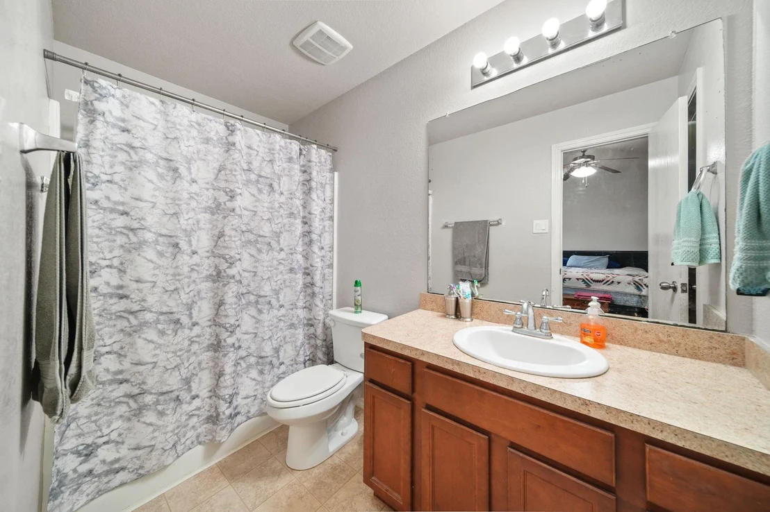 Photo of 1615 Leafhopper Lane
