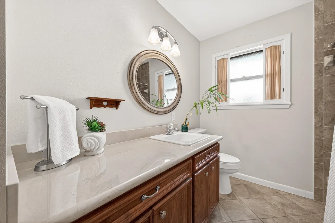 Photo of 5610 Belrose Drive