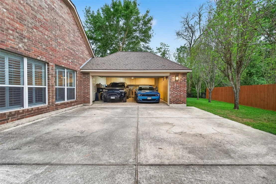 Photo of 14327 Norhill Pointe Drive