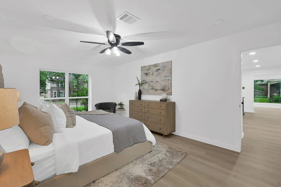Photo of 70 Breezy Point Place