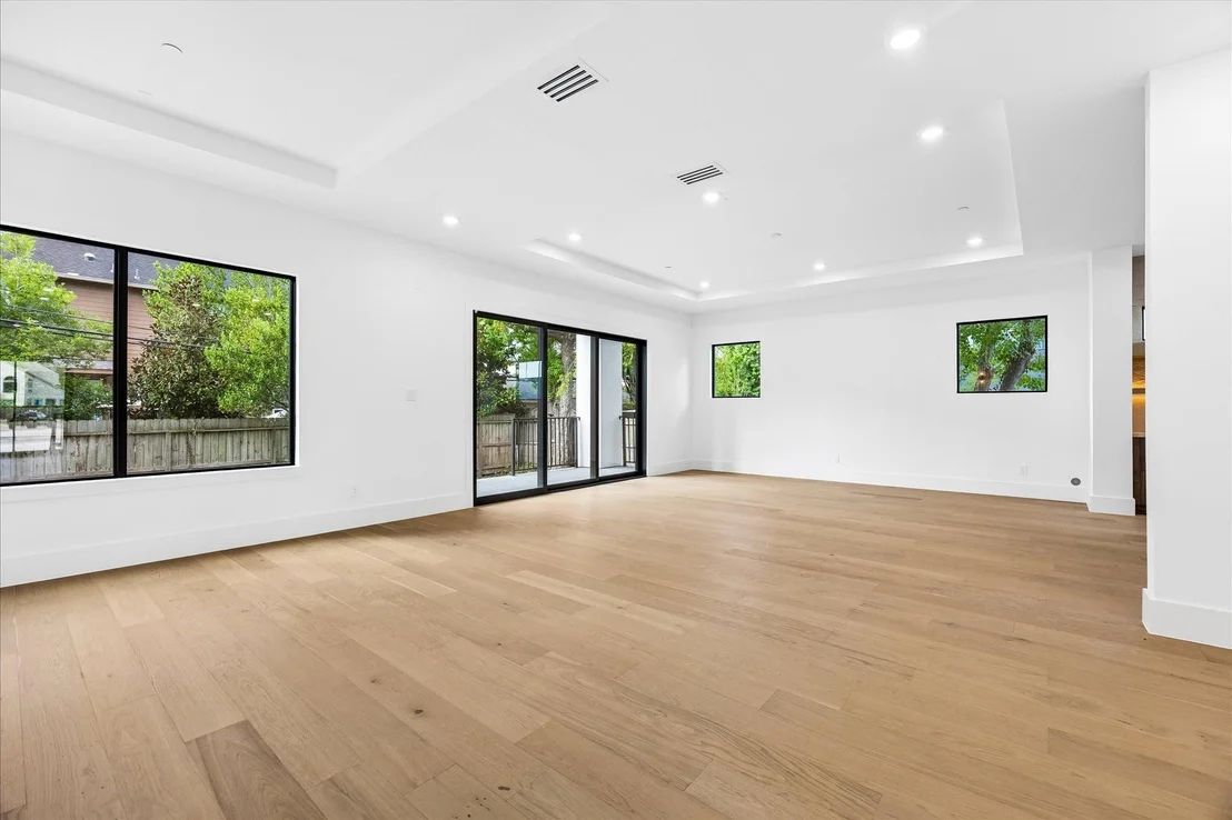 Photo of 4537 Larch Lane
