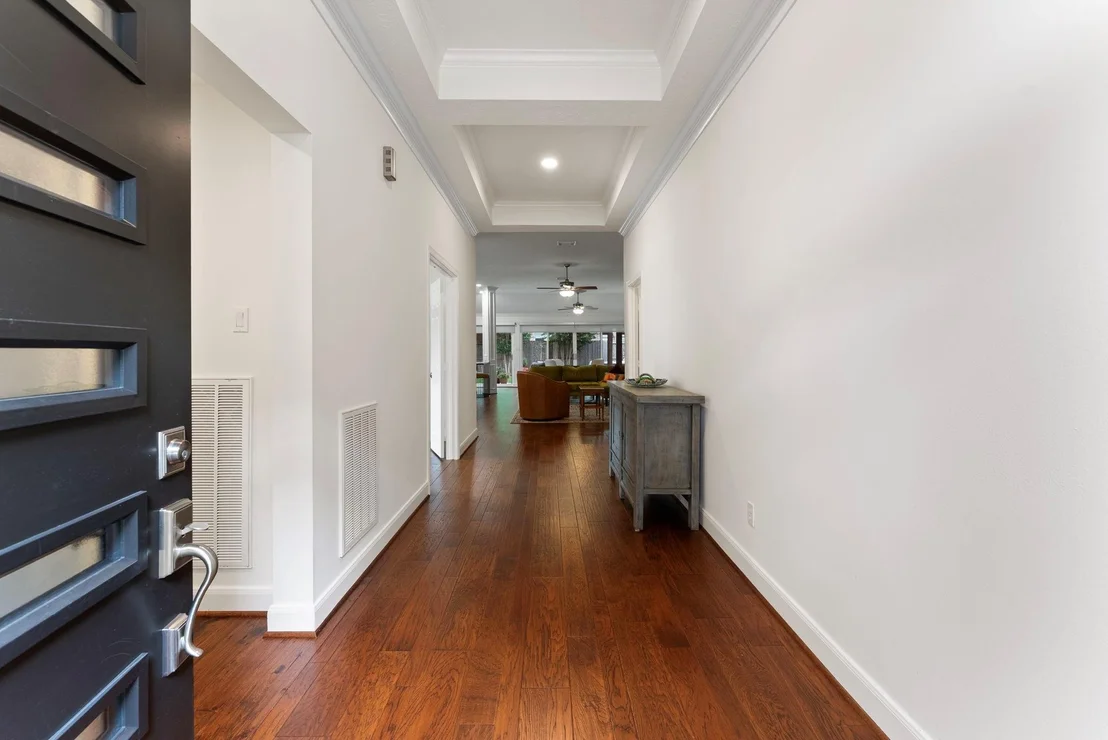Photo of 23 S Manorcliff Place