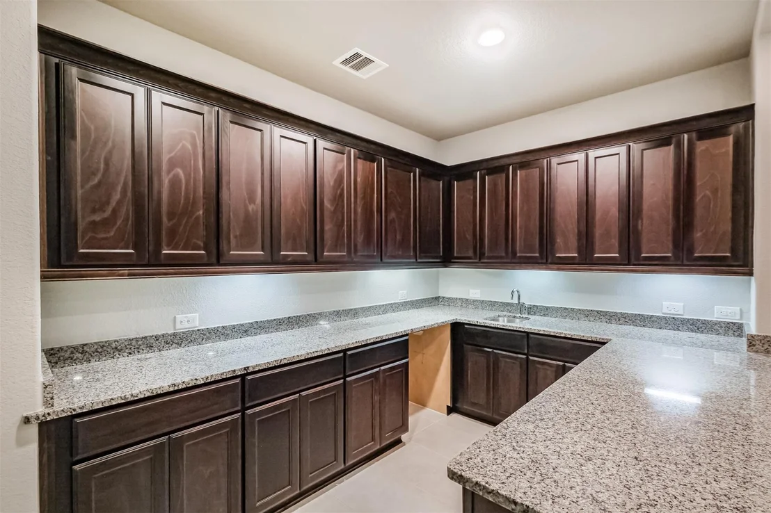 Photo of 3722 Edison Lane