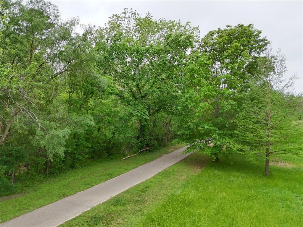 Photo of 14306 Twisted Oak Lane