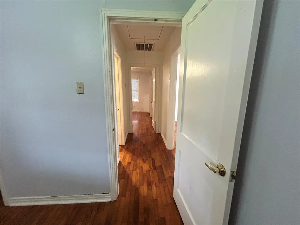 Photo of 1802 N Avenue Q