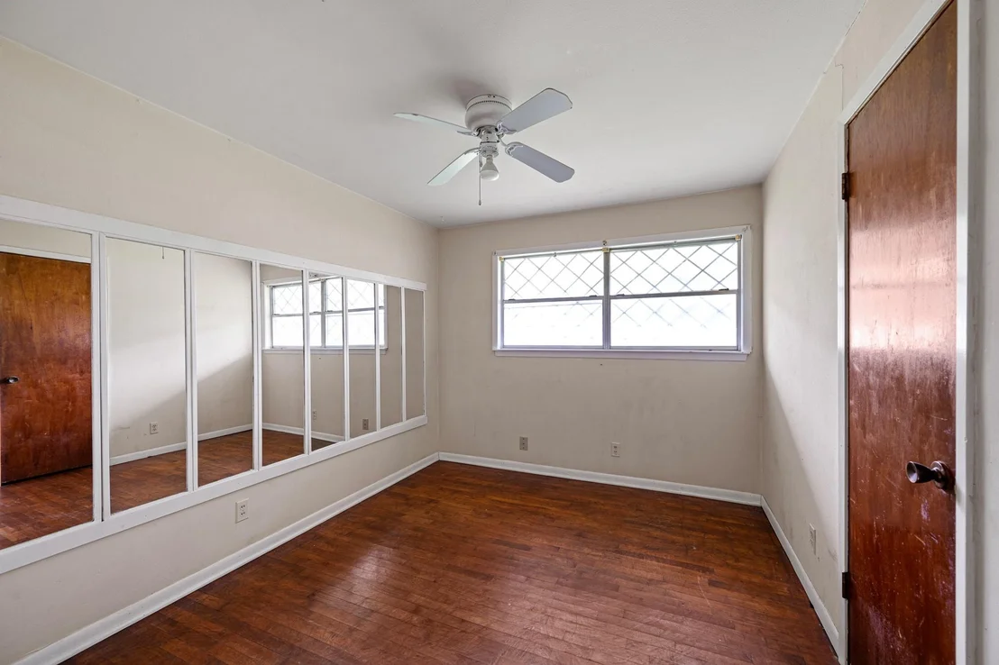 Photo of 6324 Homestead Road