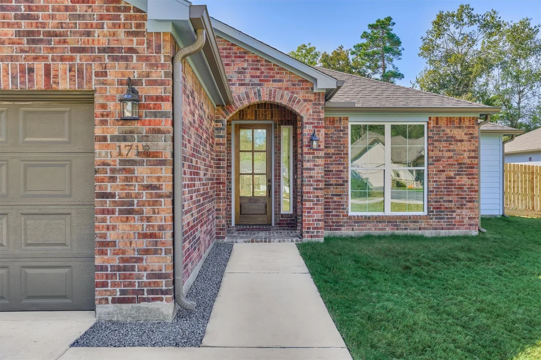 Photo of 1718 Eastvale Drive