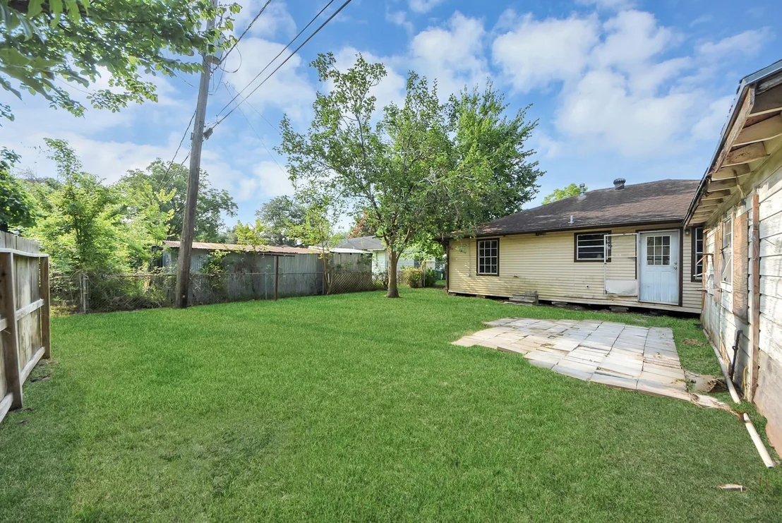 Photo of 117 E Witcher Lane
