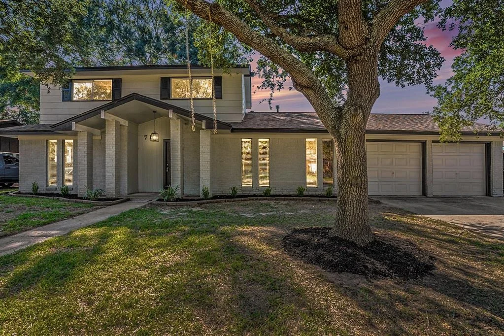 Photo of 710 Bayview Drive