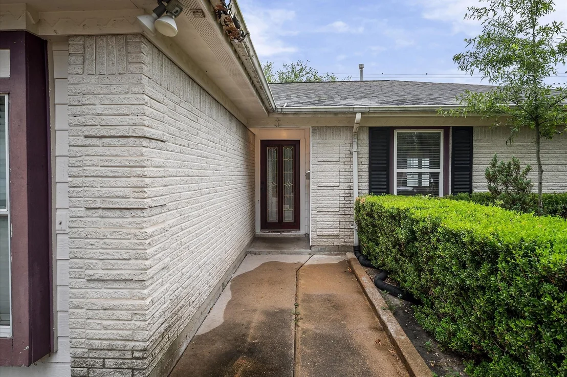 Photo of 1322 Saddle Rock Drive