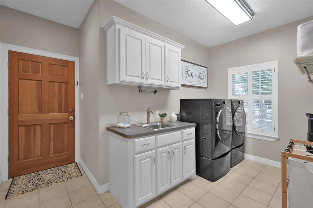 Photo of 10326 Paradise Valley Drive