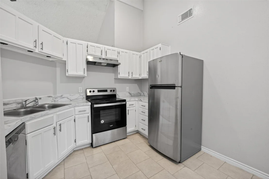 Photo of 4714 Bridgeview Lane