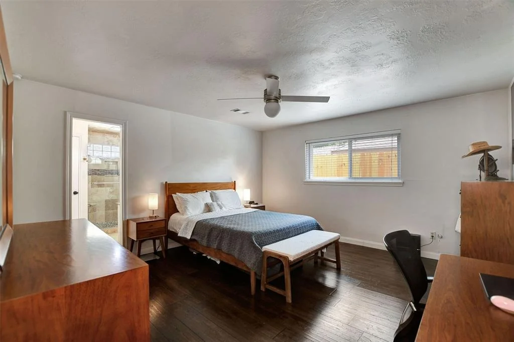 Photo of 11514 Chevy Chase Drive