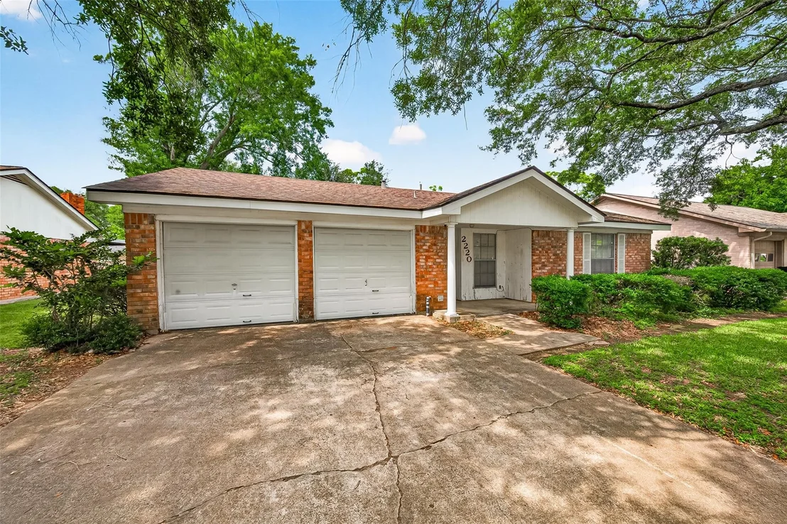 Photo of 2220 Ripple Creek Drive