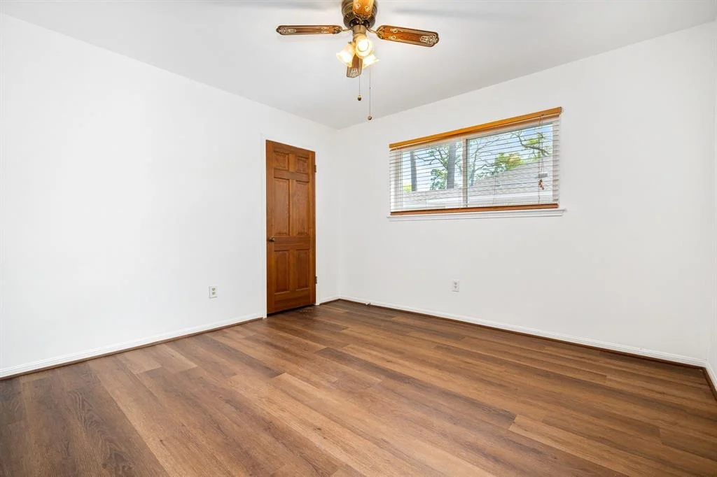 Photo of 907 Kingsbridge Road