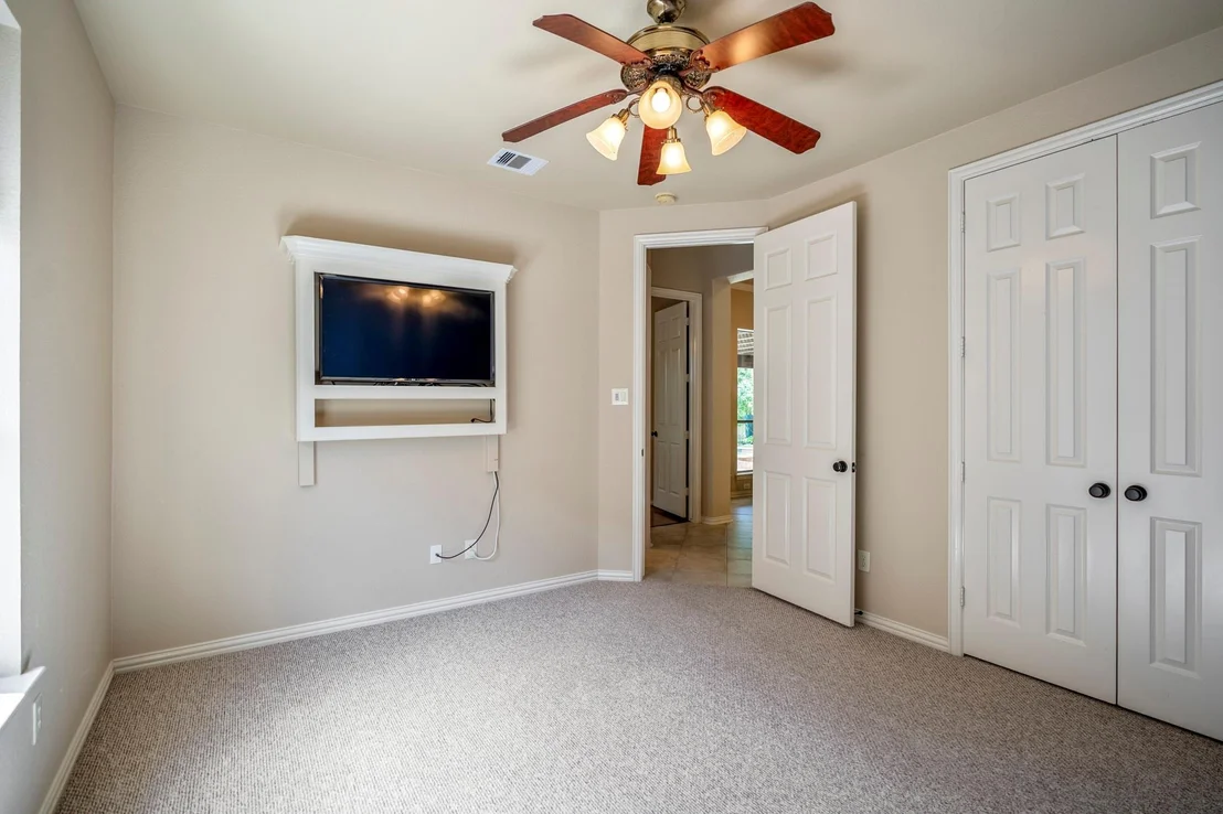 Photo of 2407 Hendricks Lakes Drive