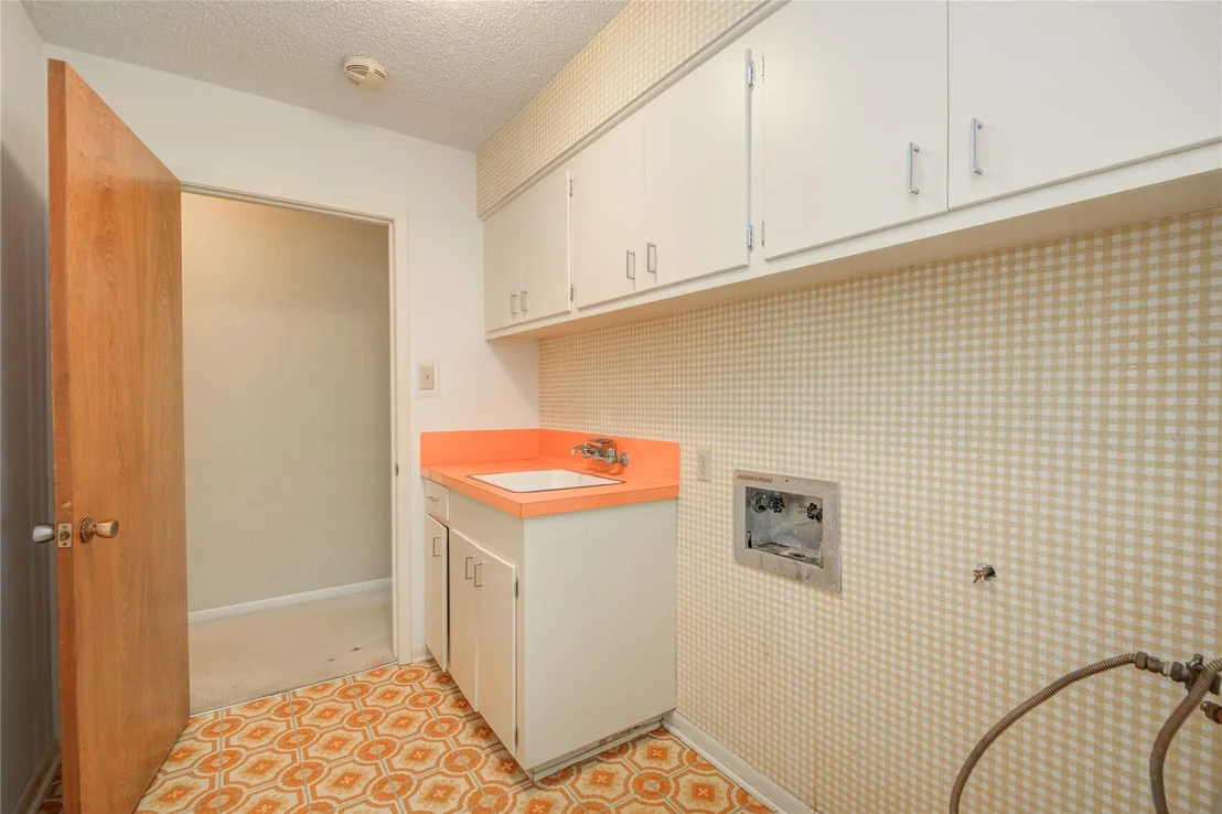 Photo of 114 Post Oak Road