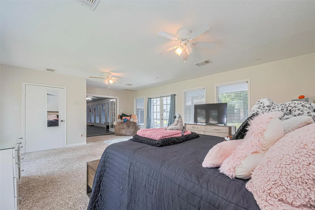 Photo of 218 Beaumont Drive