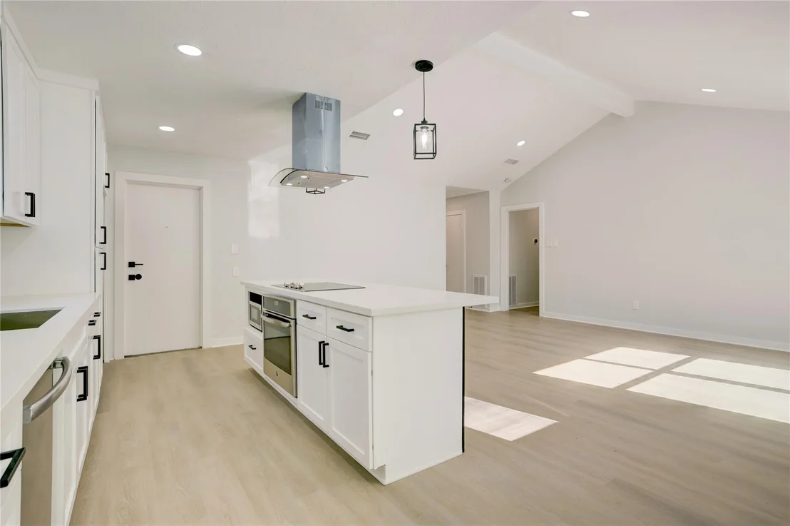 Photo of 6015 Spellman Road