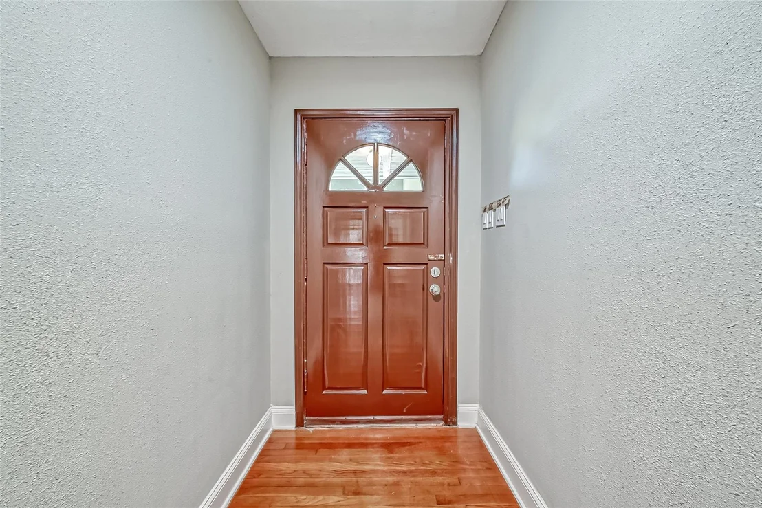 Photo of 1918 Westcrest Drive