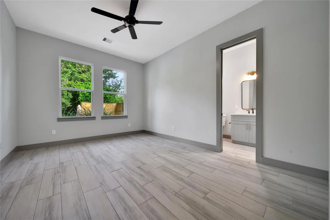 Photo of 25218 Melanie Pointe
