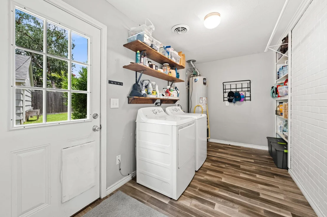 Photo of 5150 Grape Street