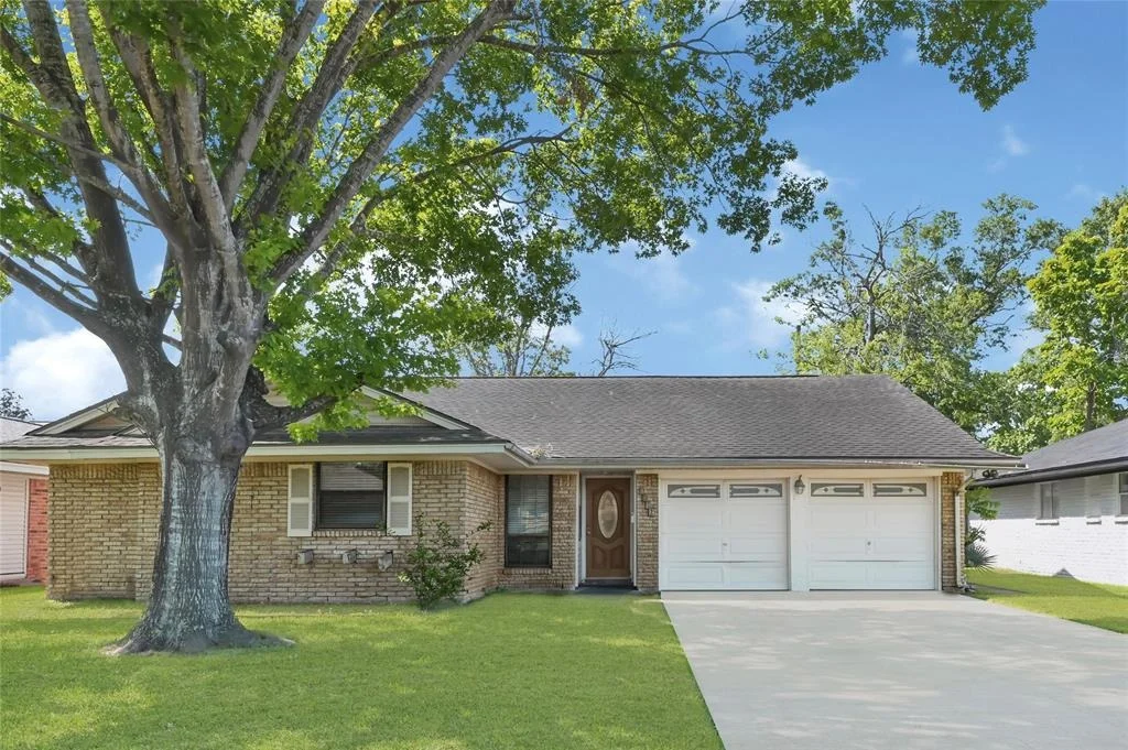 Photo of 4812 Honeysuckle Lane