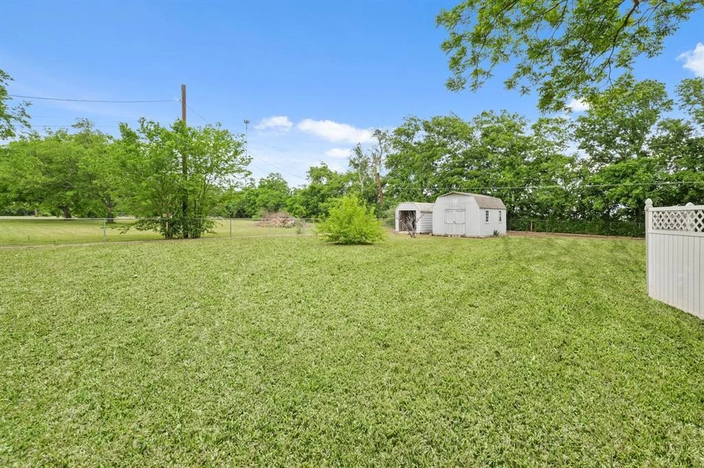 Photo of 6625 E Post Road