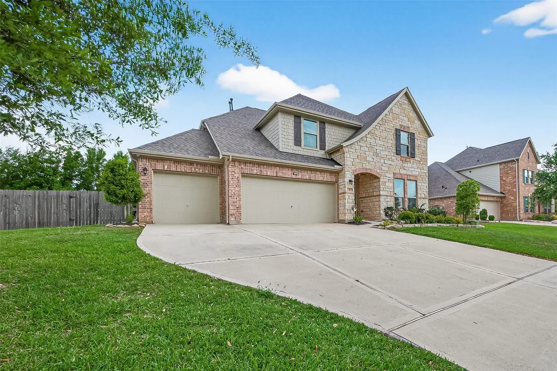 Photo of 95 Rivercove Lane
