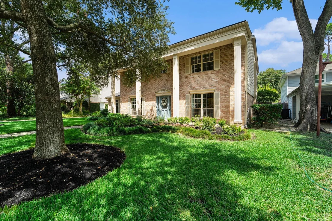 Photo of 14730 Carolcrest Drive