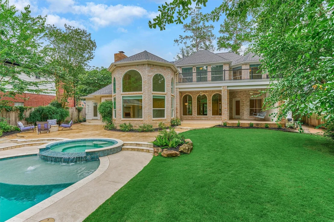 Photo of 168 W Shadowpoint Circle