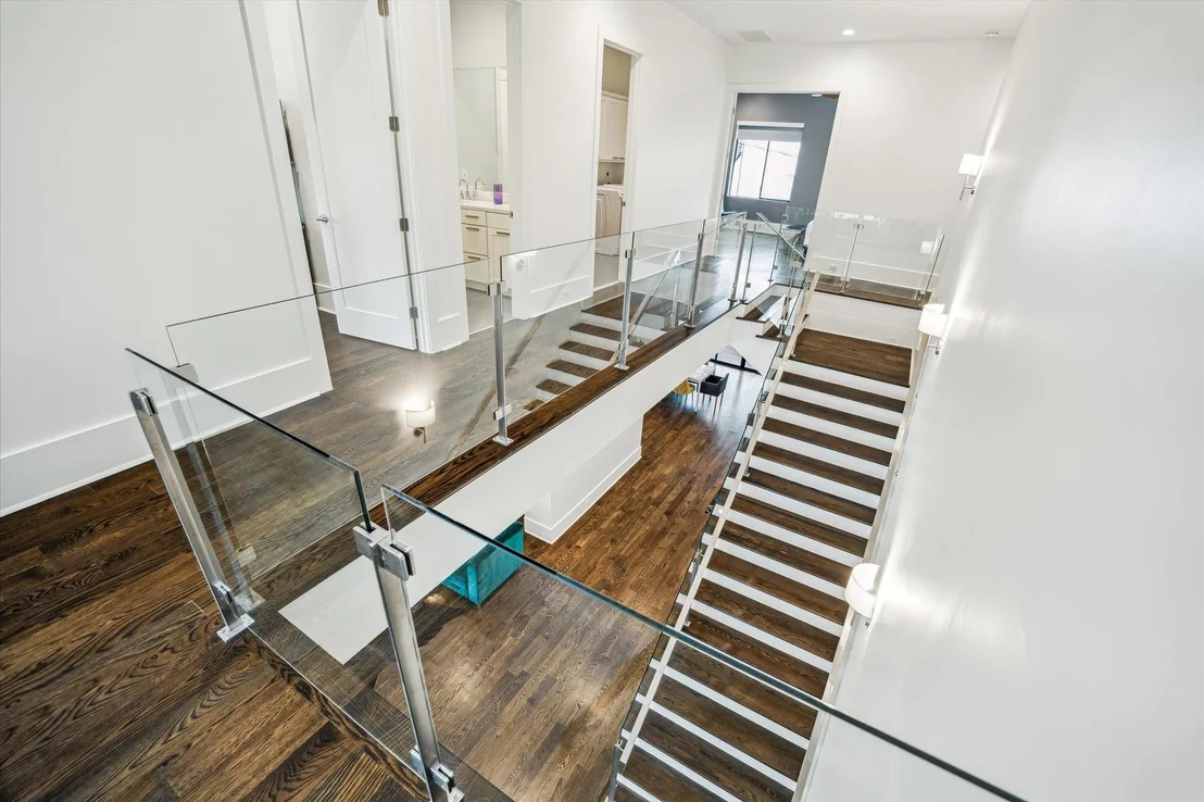 Photo of 1010 Waltway Drive