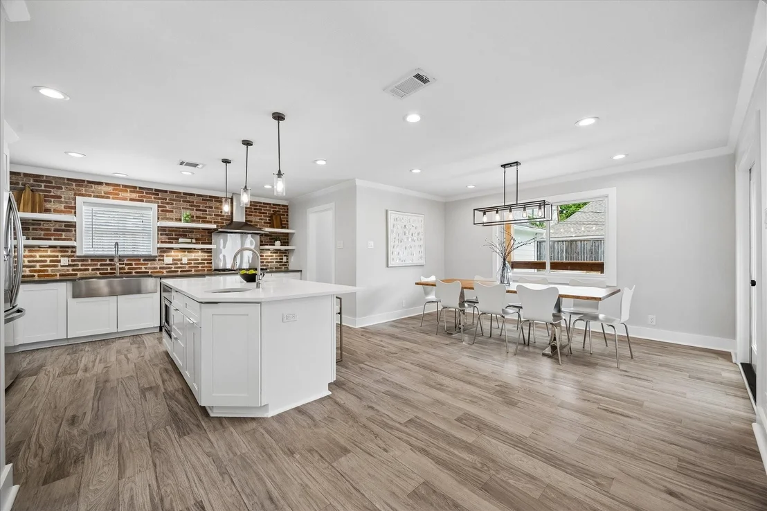 Photo of 306 Greenpark Drive