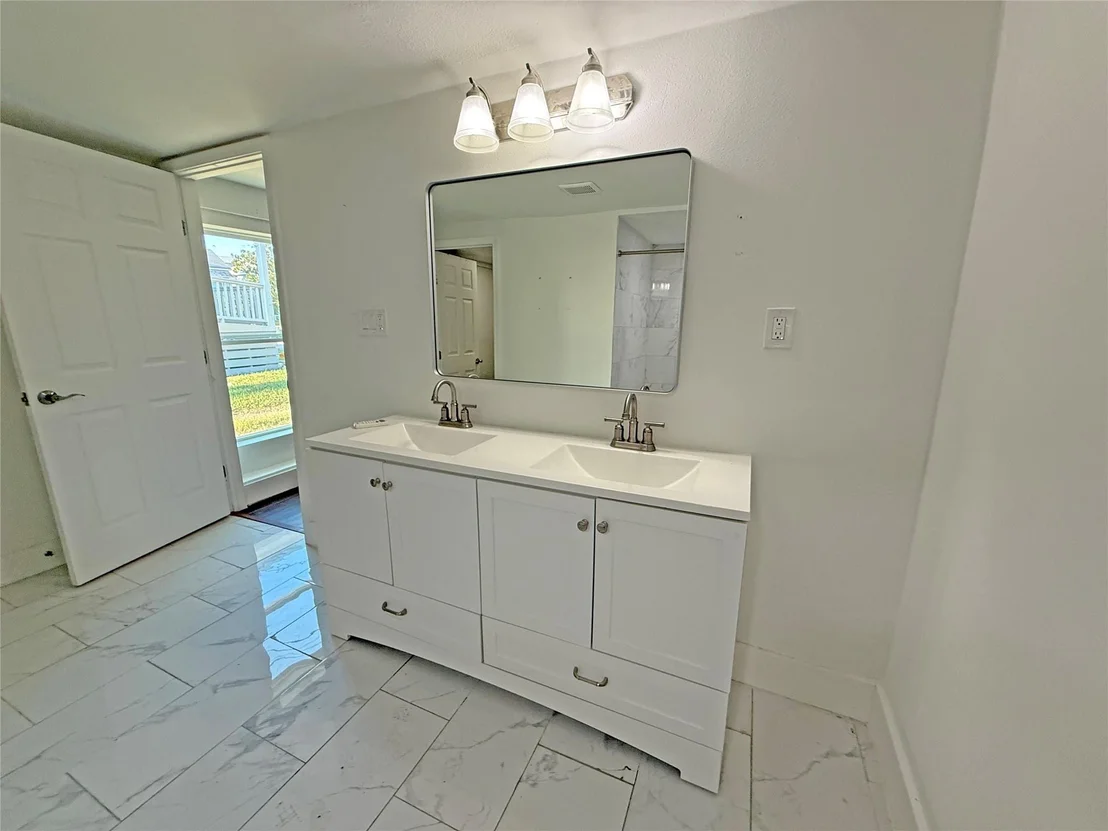 Photo of 1415 Moody Avenue