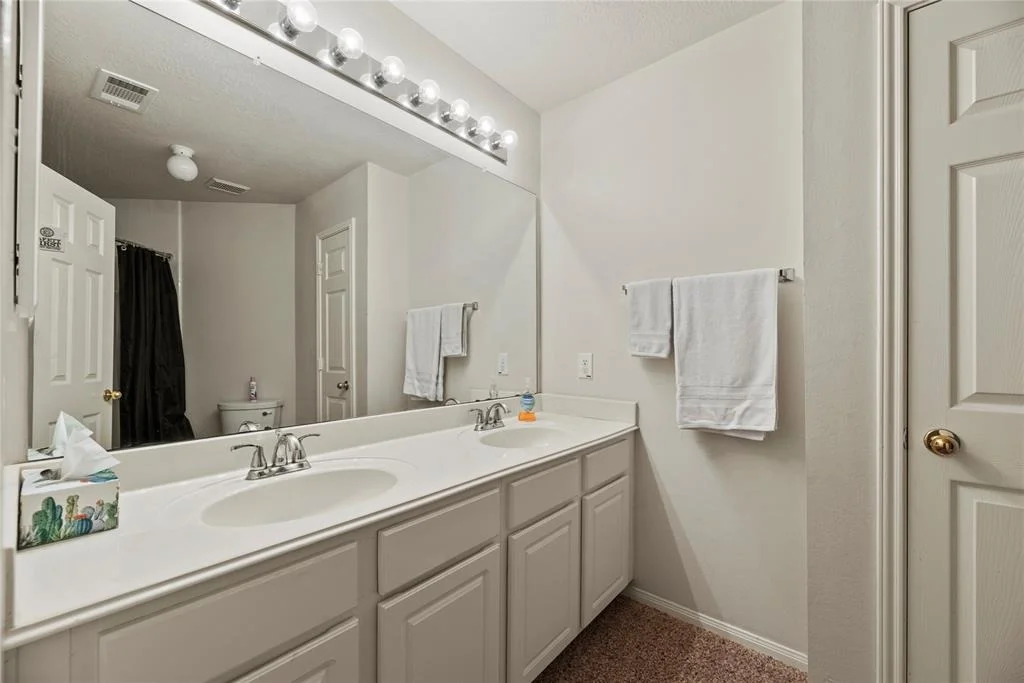 Photo of 2307 Millerton Lane